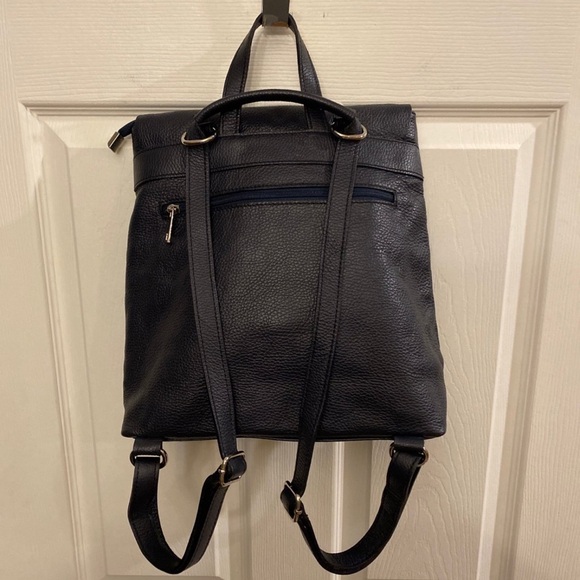 Women\'s navy blue Italian Leather Backpack main image 10